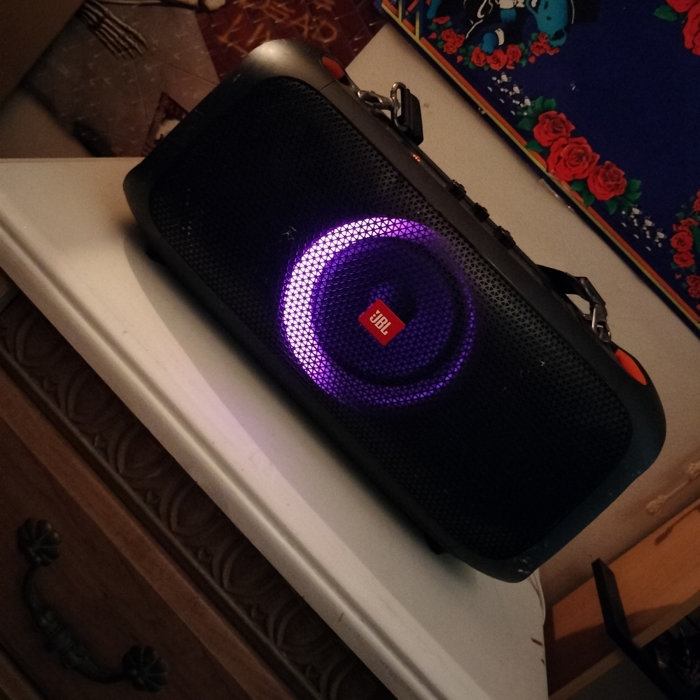 Party box jbl speaker